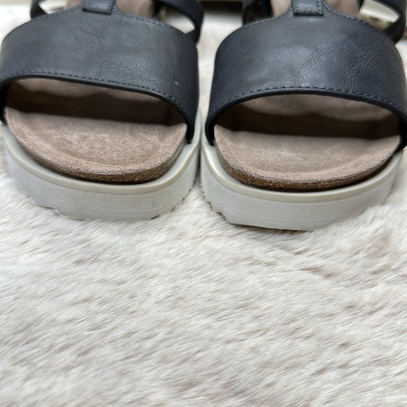 MUK LUKS | Pitch Soprano Flatforms Gray Sandals, NWOT - Picture 8 of 11